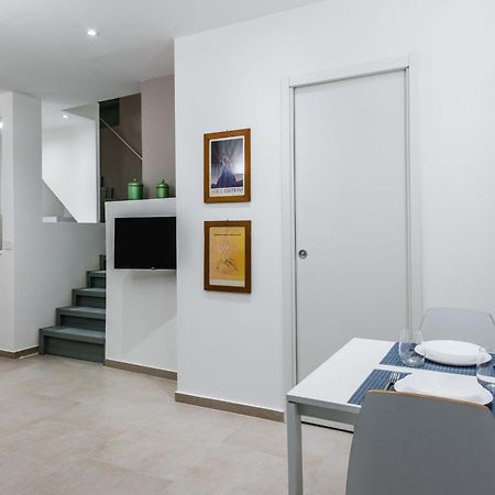 Modern Macha Apartment By Wonderful Italy Catania Luaran gambar